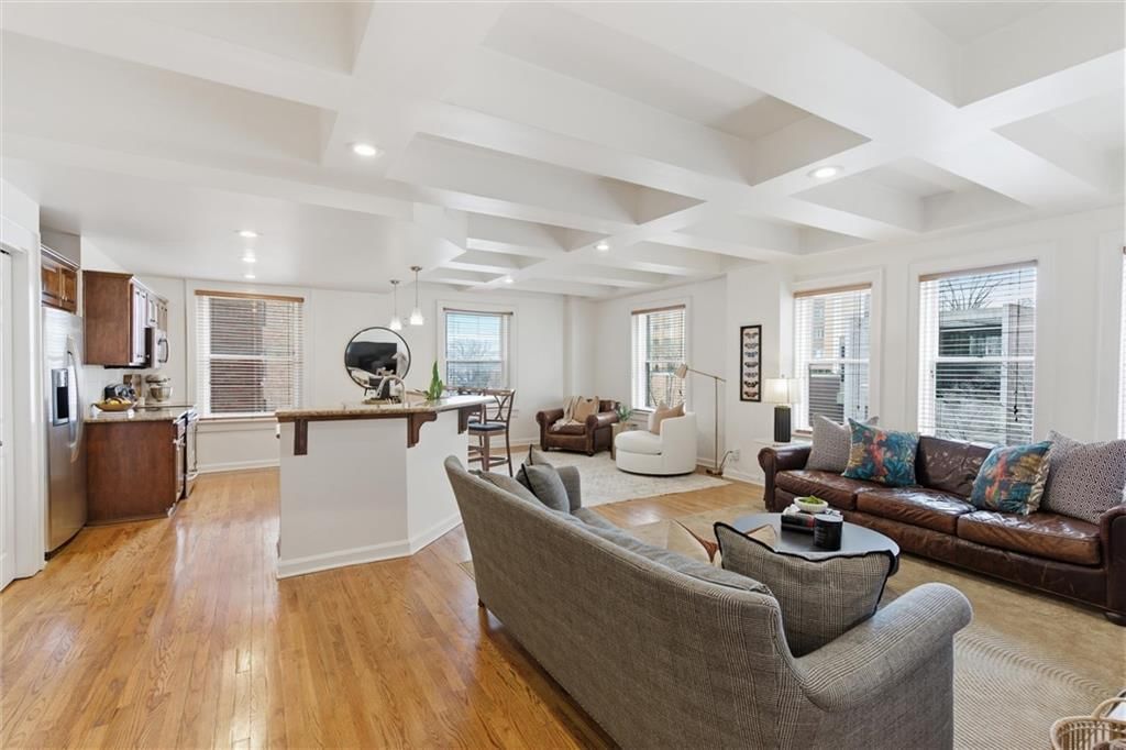 229 Ward Parkway — photo 3
