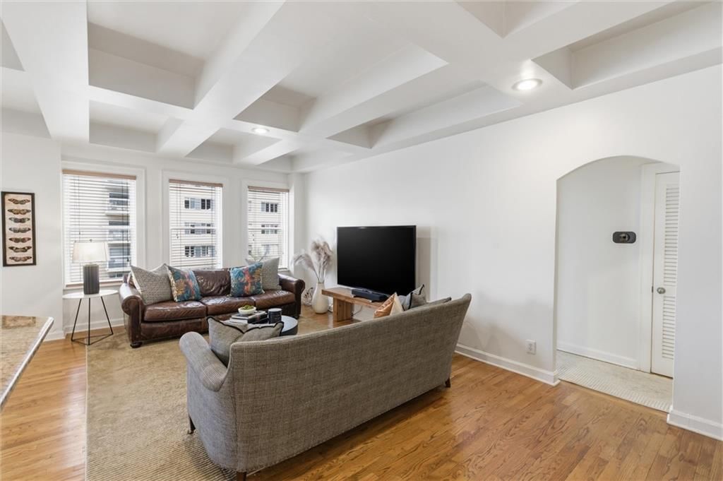 229 Ward Parkway — photo 15