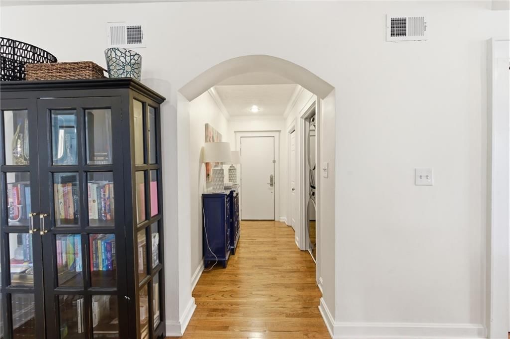 229 Ward Parkway — photo 16