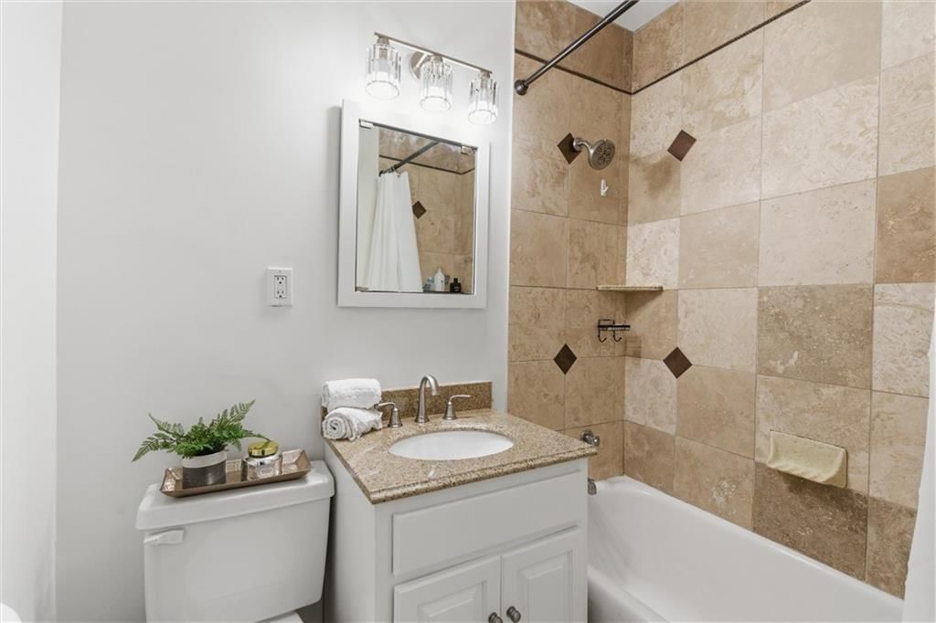 229 Ward Parkway — photo 25