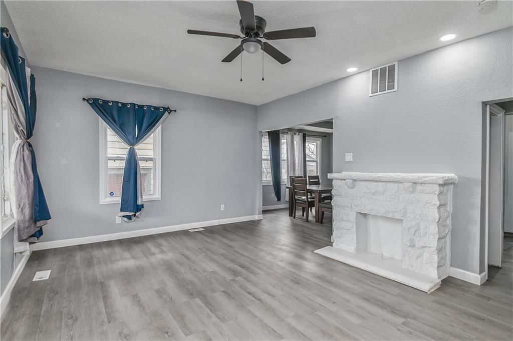 3820 Wabash Avenue — photo 3