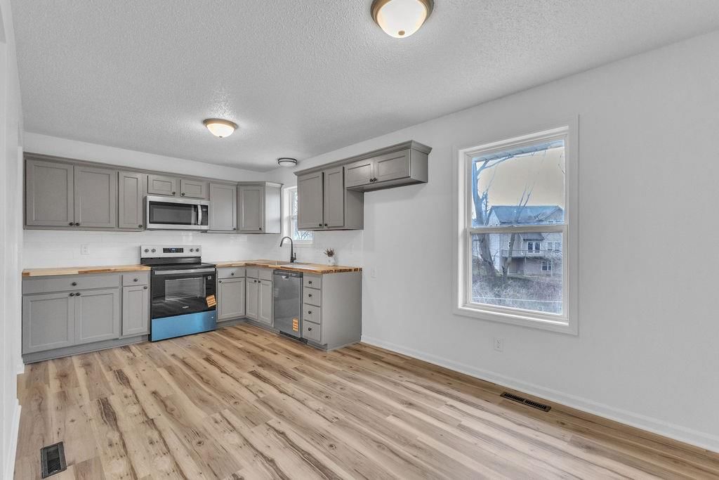 4606 Zebra Lane — photo 8