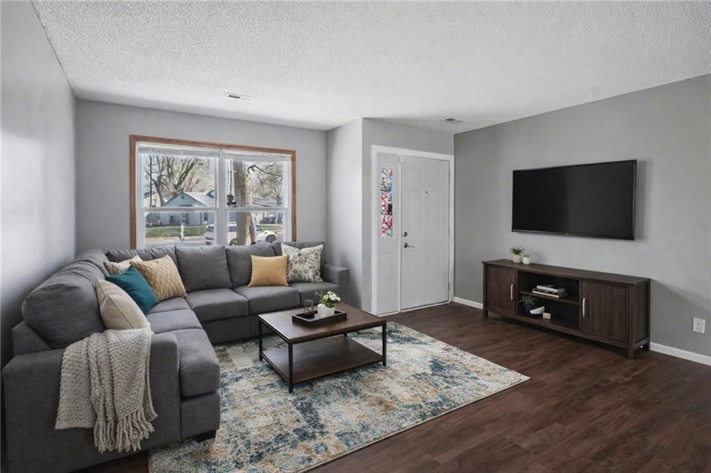 1605 E 21st Place — photo 5