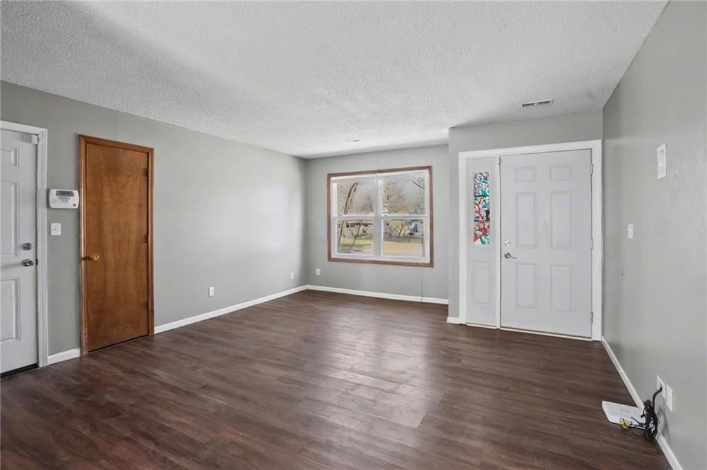 1605 E 21st Place — photo 7
