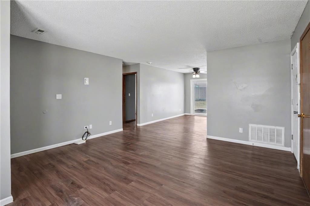 1605 E 21st Place — photo 8