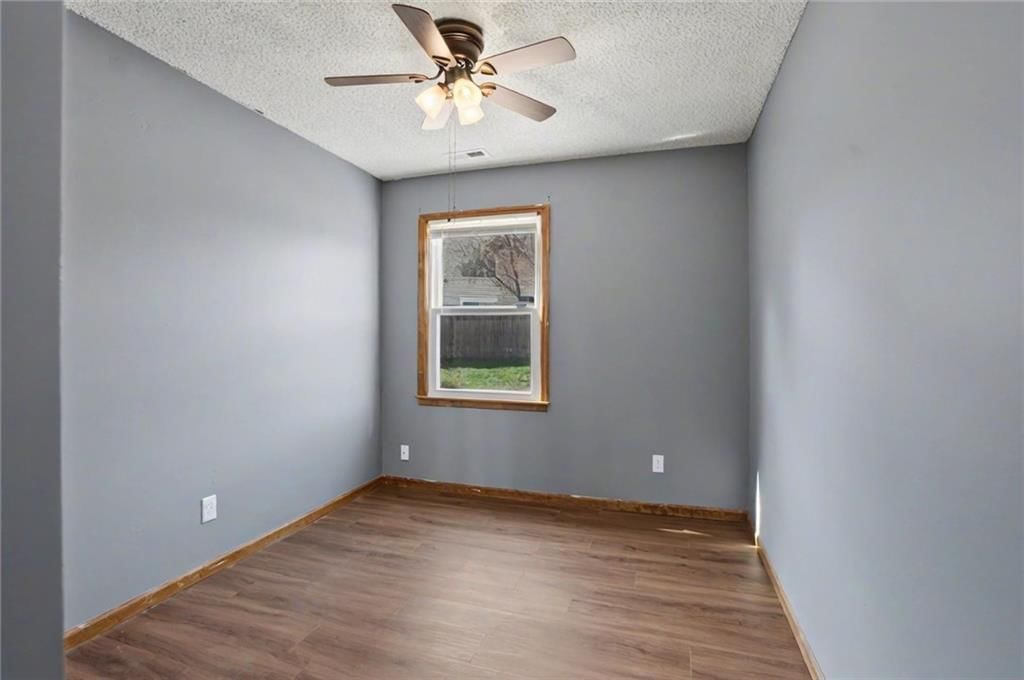 1605 E 21st Place — photo 17