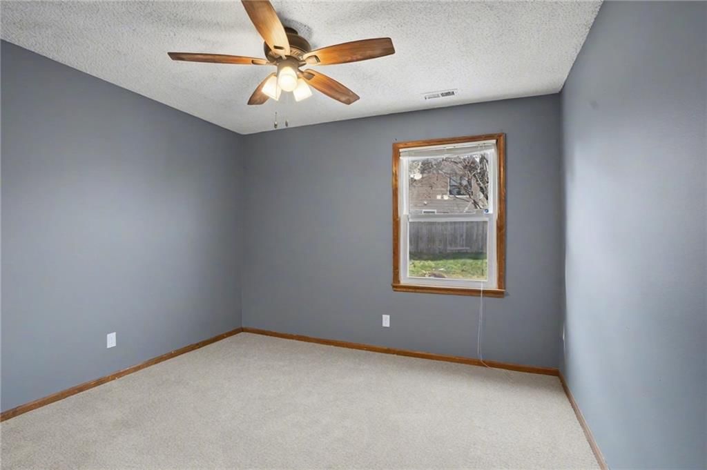 1605 E 21st Place — photo 20