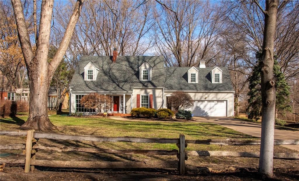 2032 W 96th Street, Leawood, KS