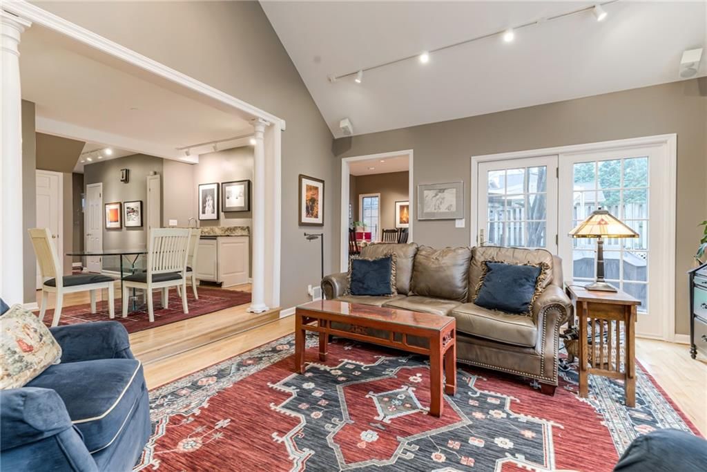 2032 W 96th Street — photo 15