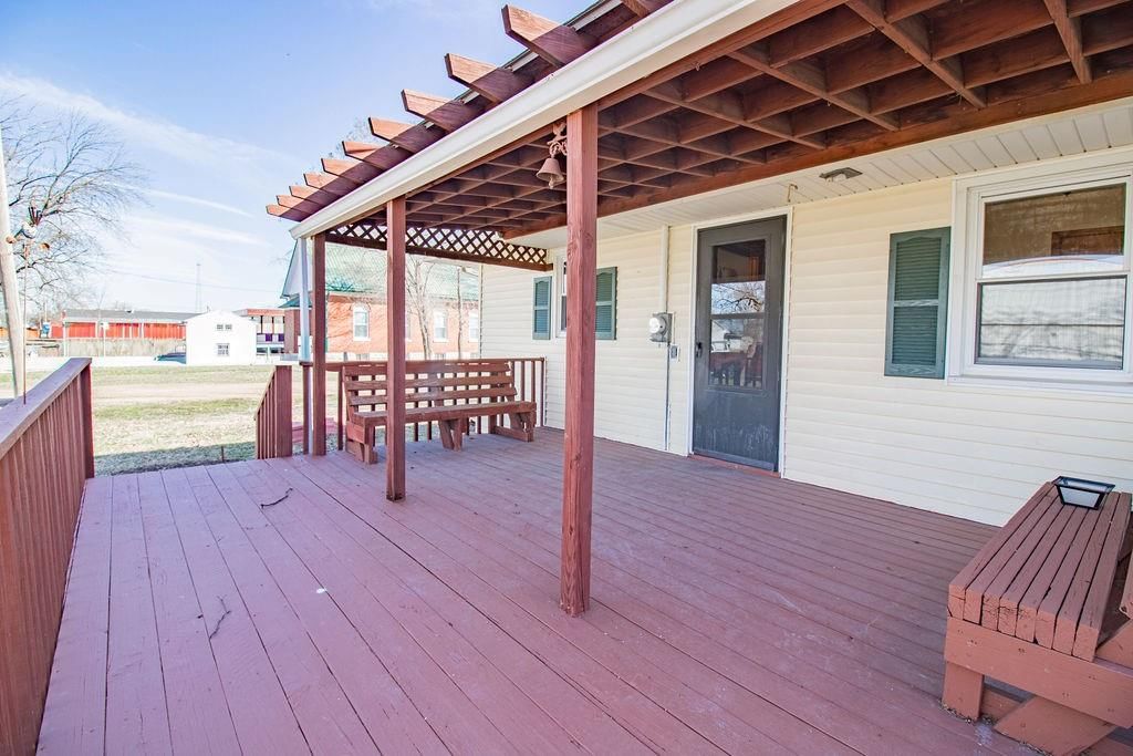 306 N lee Street — photo 4