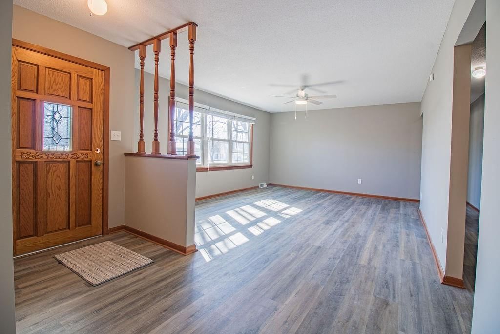 306 N lee Street — photo 6