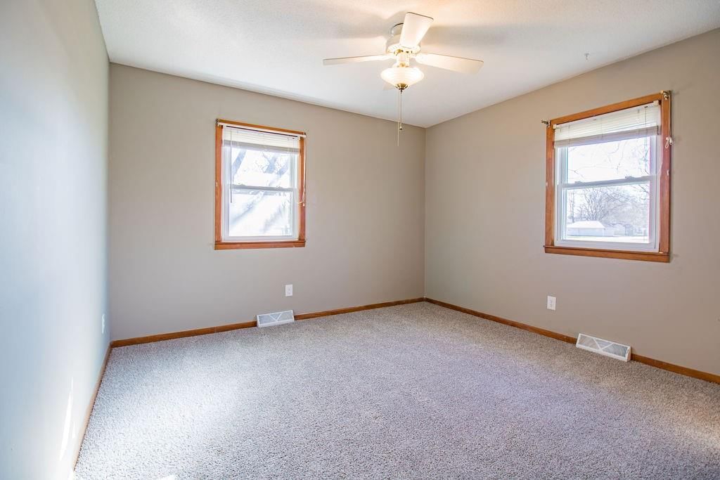 306 N lee Street — photo 19