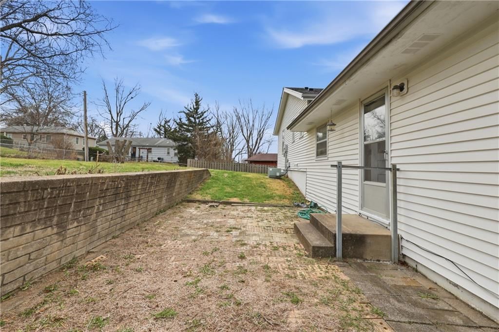 4515 S Willis Avenue — photo 25