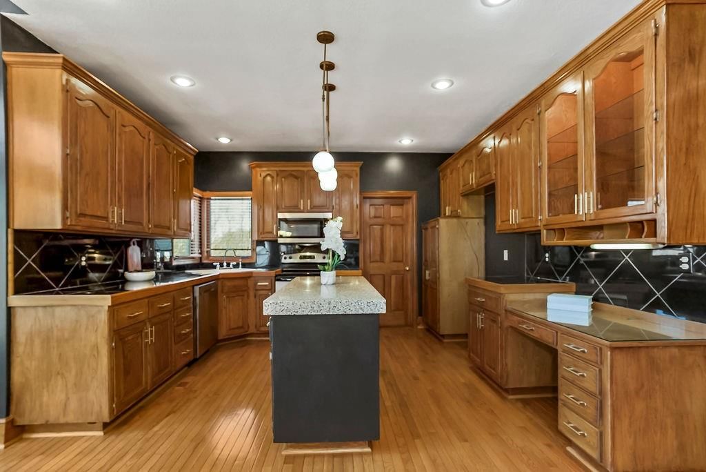 5550 Clare Road — photo 15