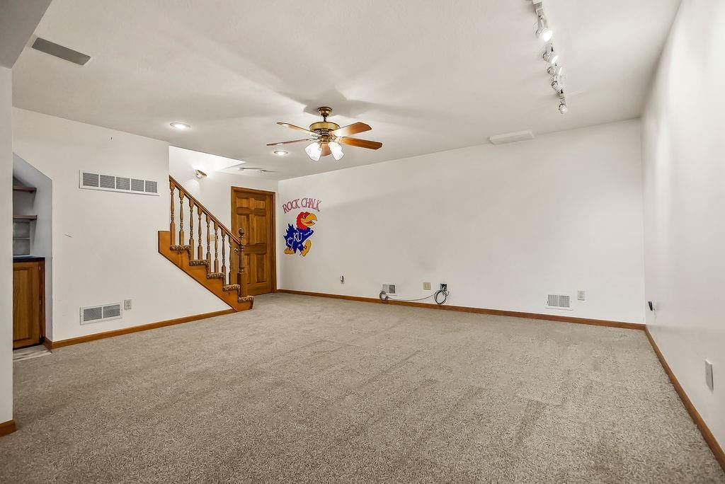 5550 Clare Road — photo 33
