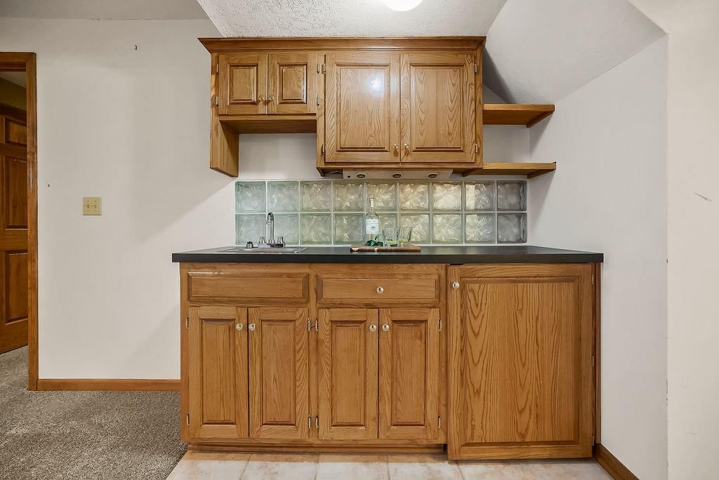 5550 Clare Road — photo 36