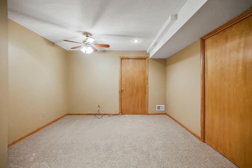 5550 Clare Road — photo 37