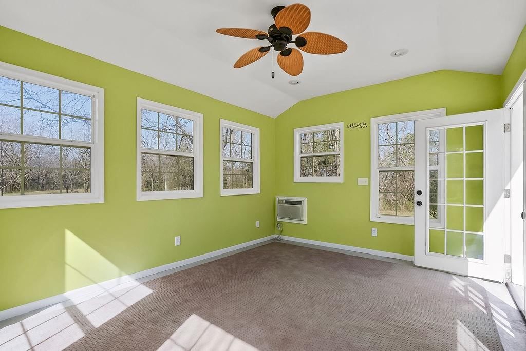 5550 Clare Road — photo 45