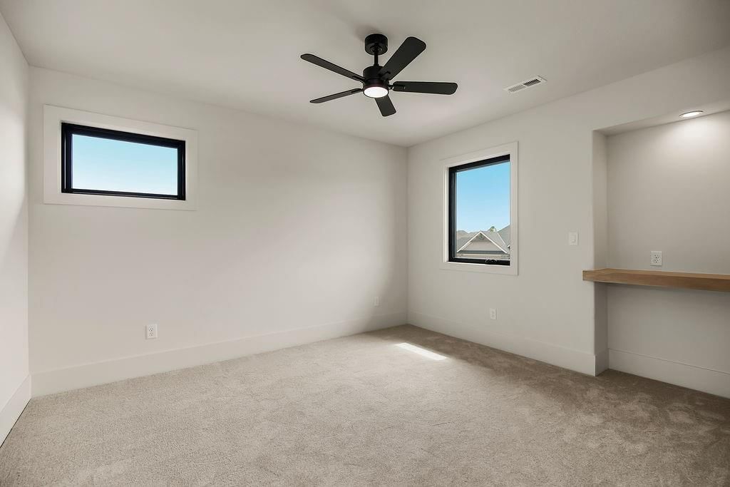 2517 NE Woodland Oak Circle — photo 31