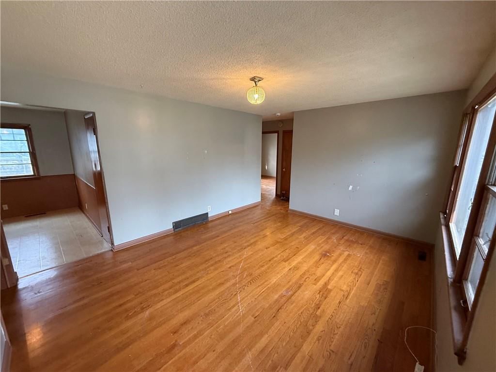 6155 NOGARD Avenue — photo 9