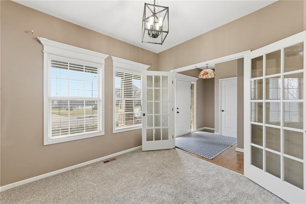 1500 Whispering Ridge — photo 3