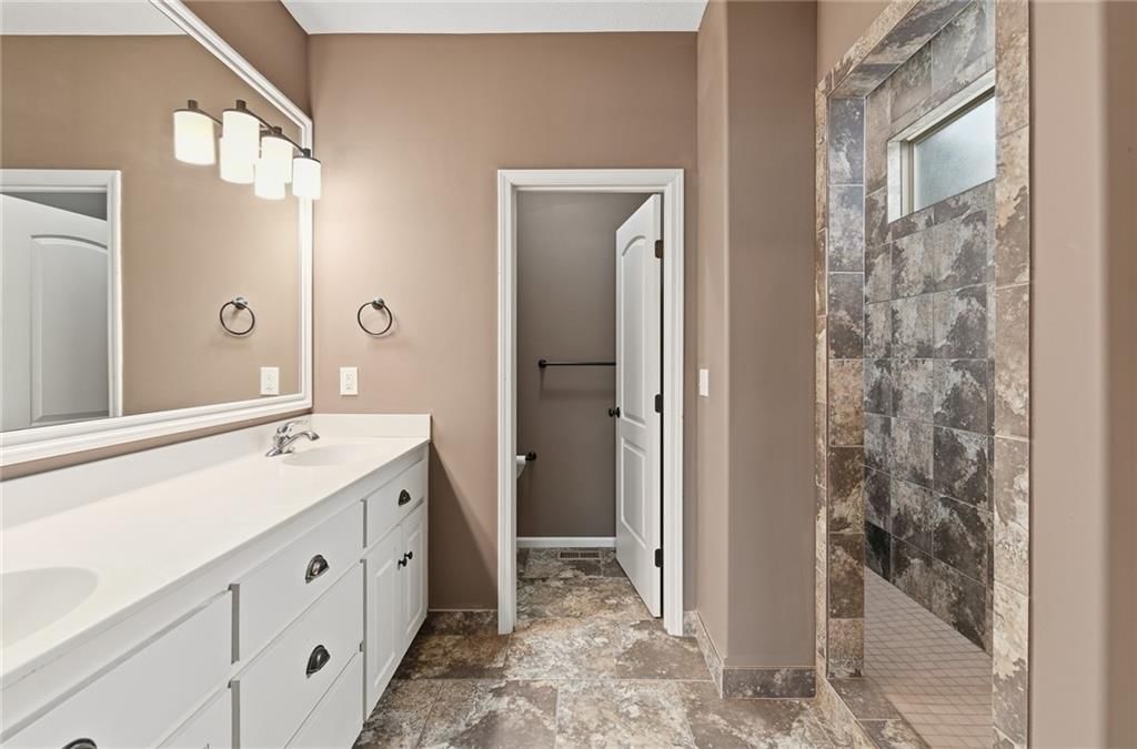 1500 Whispering Ridge — photo 22