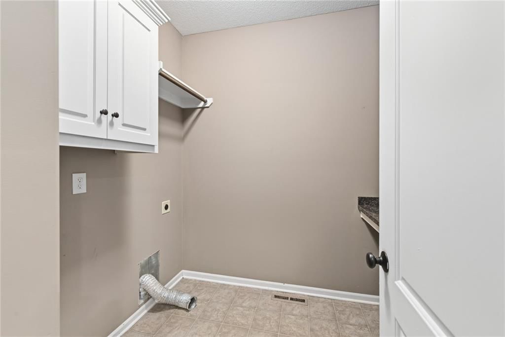 1500 Whispering Ridge — photo 36