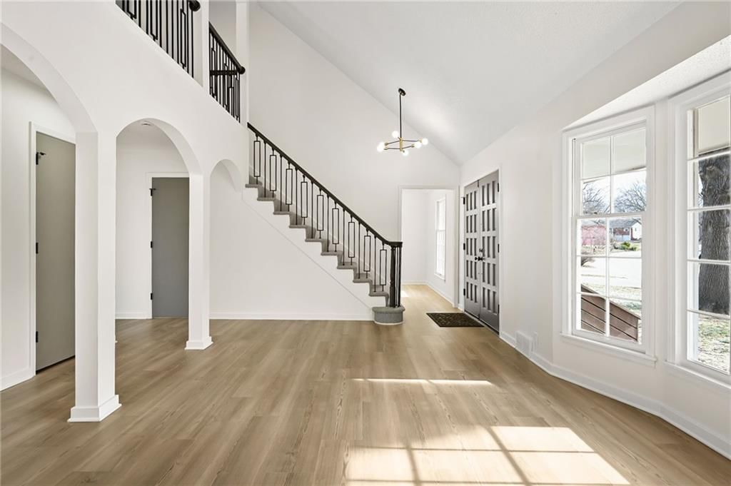 11028 Cypress Avenue — photo 9