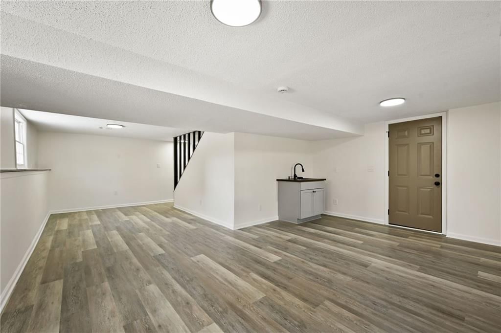 11028 Cypress Avenue — photo 31
