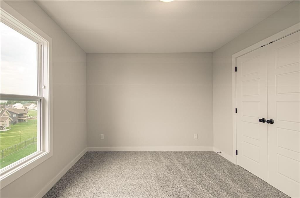 11821 N Wheeling Avenue — photo 33
