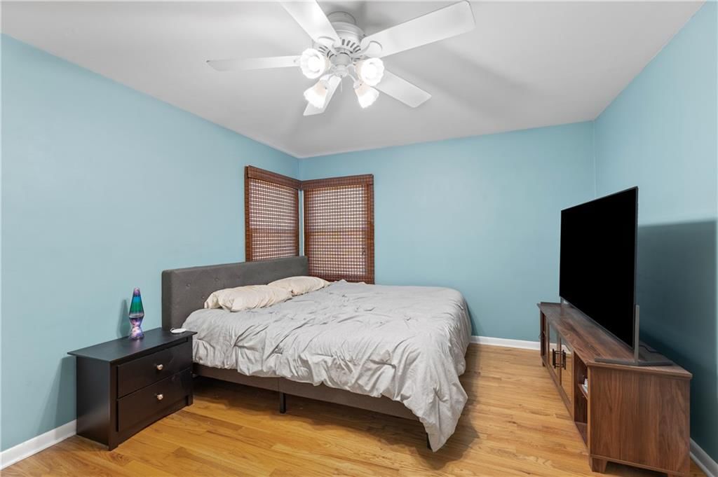300 E 108th Terrace — photo 13
