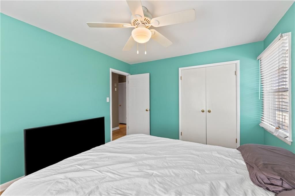 300 E 108th Terrace — photo 17