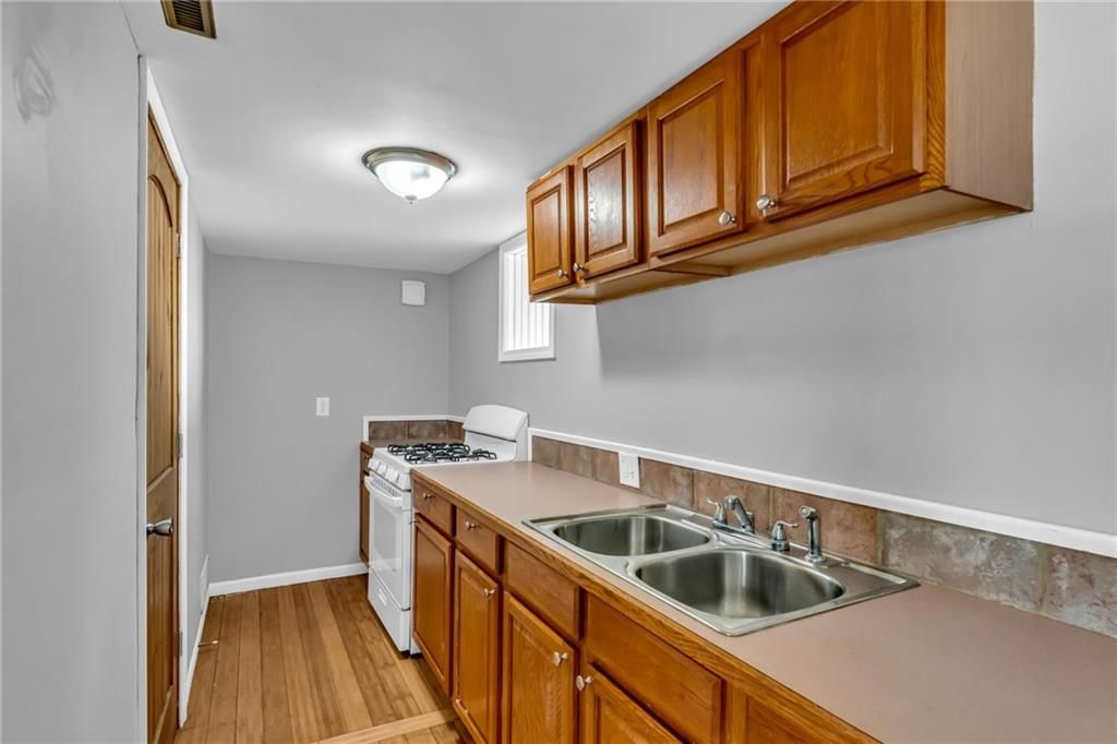 83 N Mill Street — photo 11