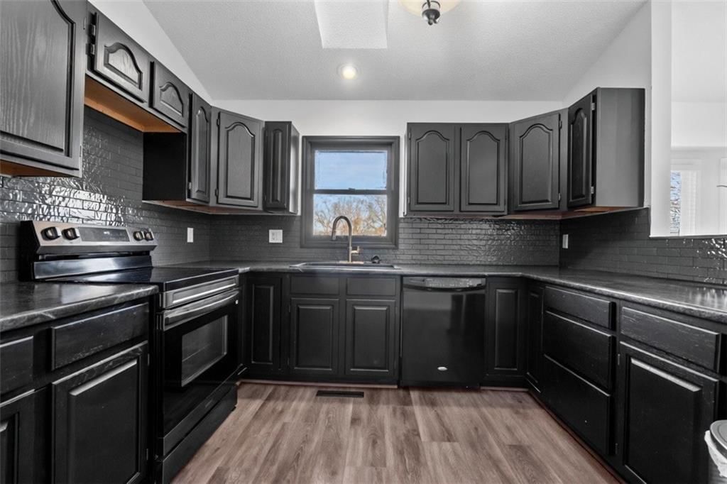 3321 NW Shannon Drive — photo 5