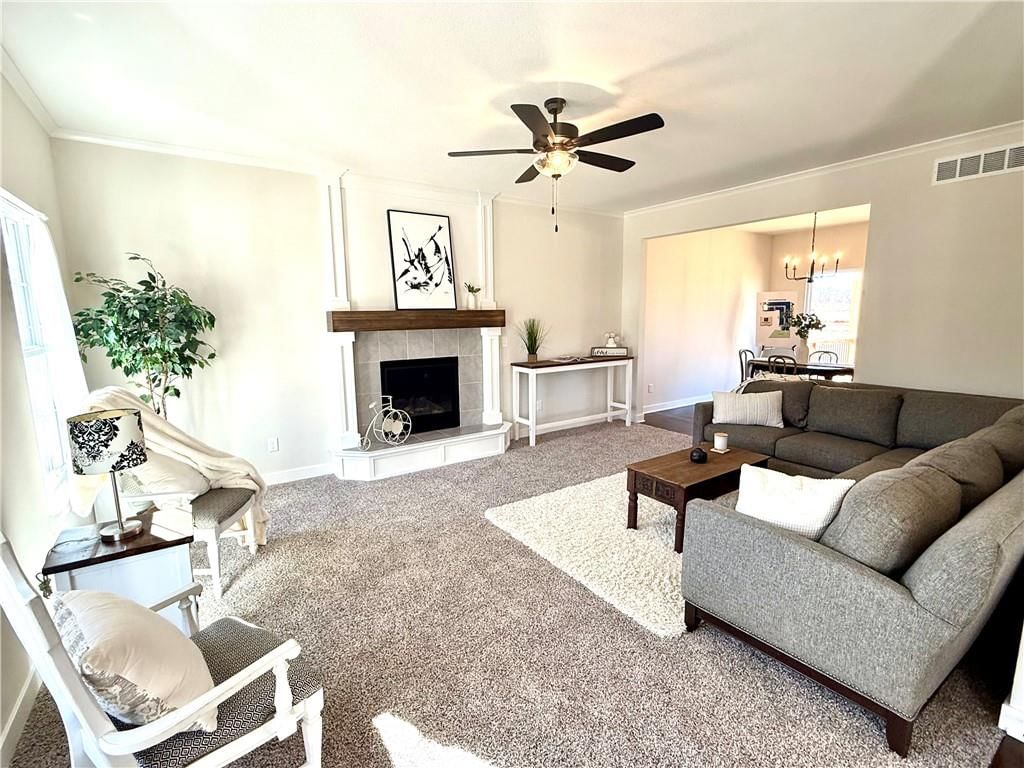 1202 Noah Lane — photo 4