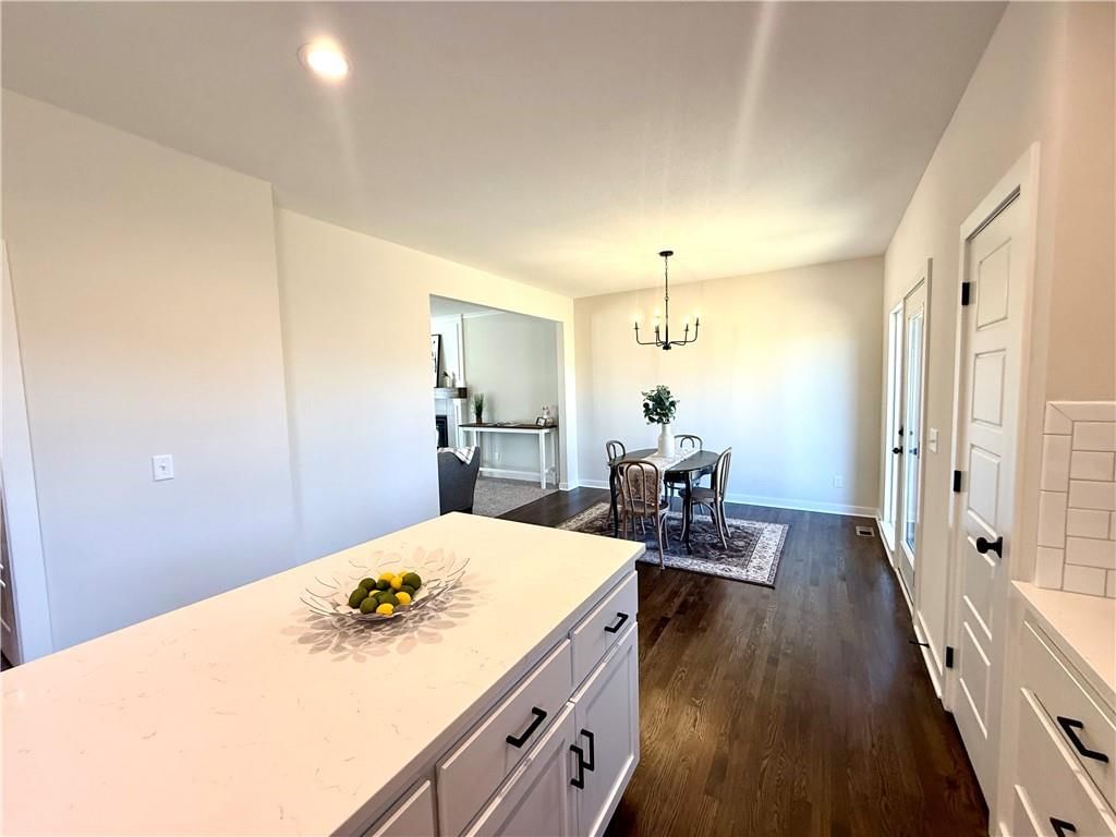 1202 Noah Lane — photo 10