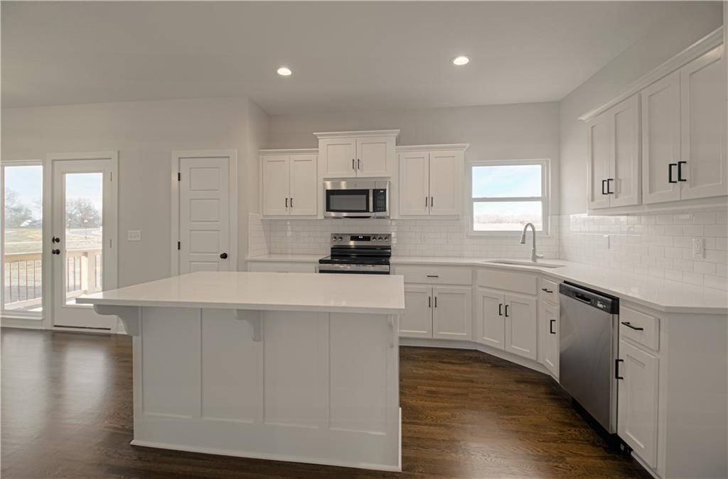 1202 Noah Lane — photo 17