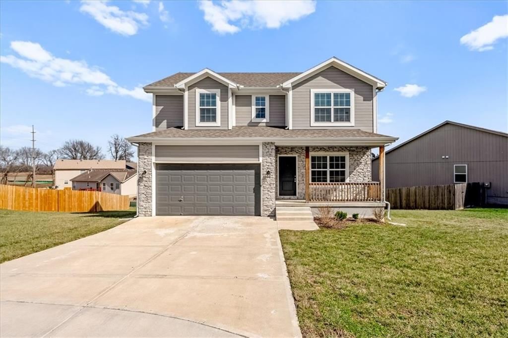 2309 S Heartland Court, Independence, MO