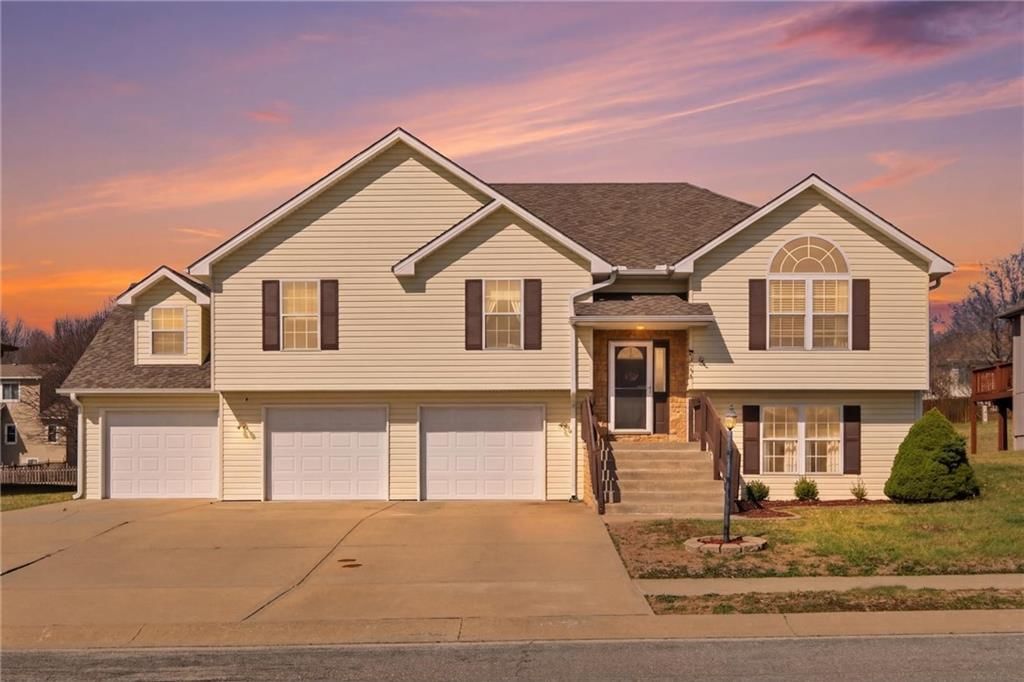 1214 Wildwood Street, Leavenworth, KS