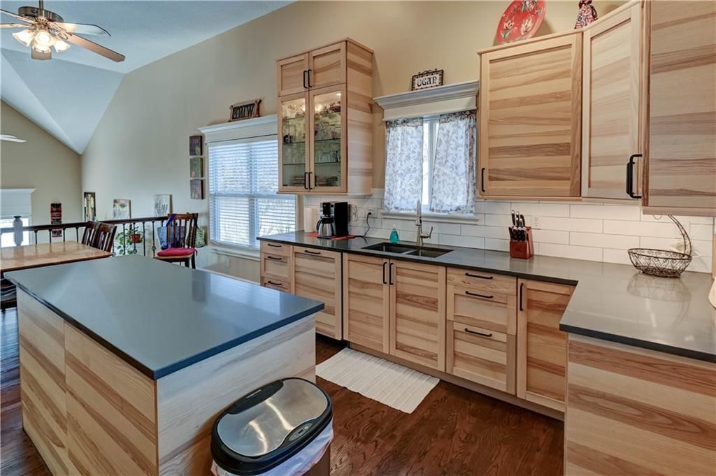 2611 S 25th Street — photo 15
