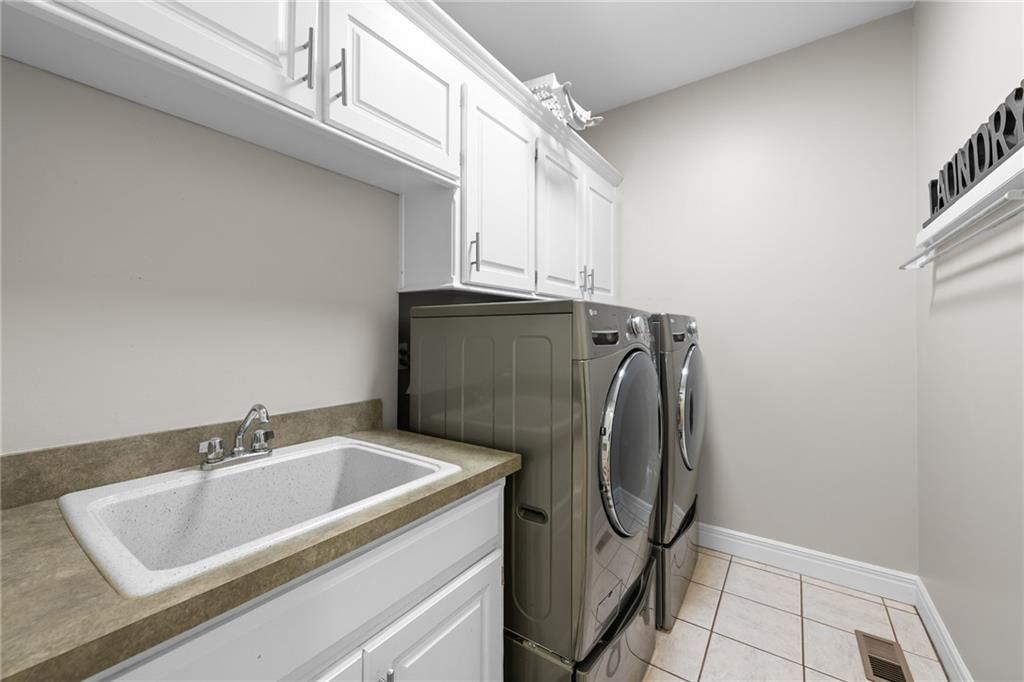 14601 Carter Street — photo 32