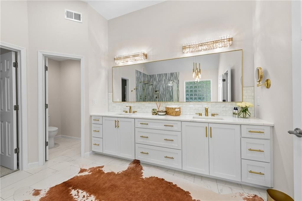 14601 Carter Street — photo 39