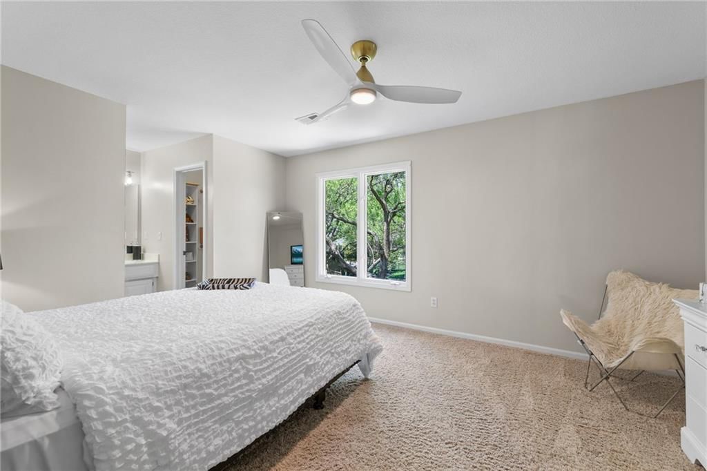 14601 Carter Street — photo 47