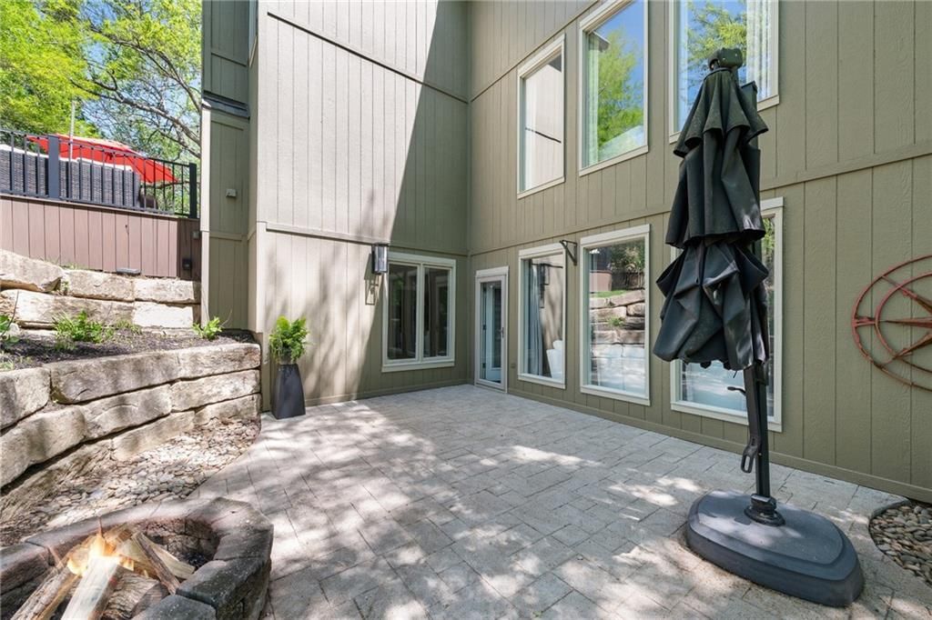 14601 Carter Street — photo 65