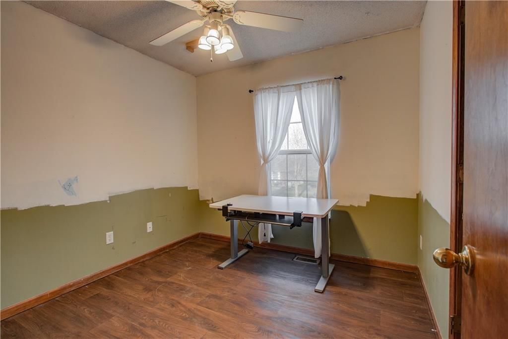 202 N Texas Street — photo 23