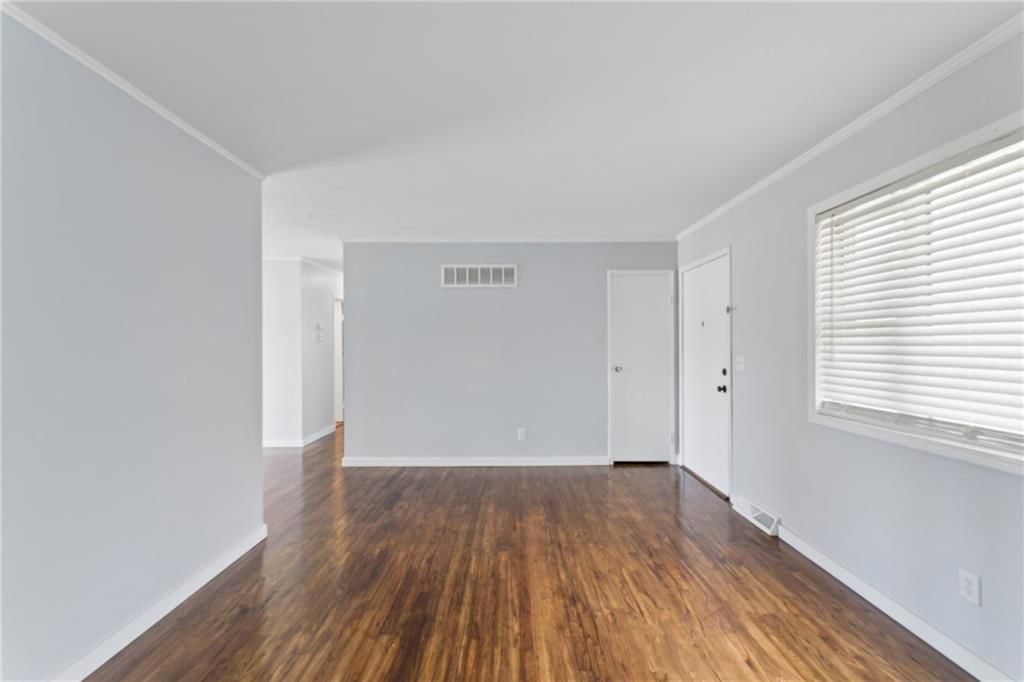 7940 NE 55th Street — photo 5
