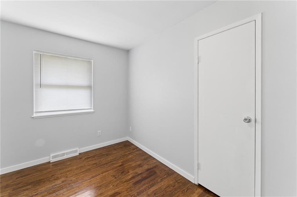7940 NE 55th Street — photo 21