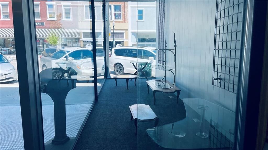 514 Commercial Street — photo 4