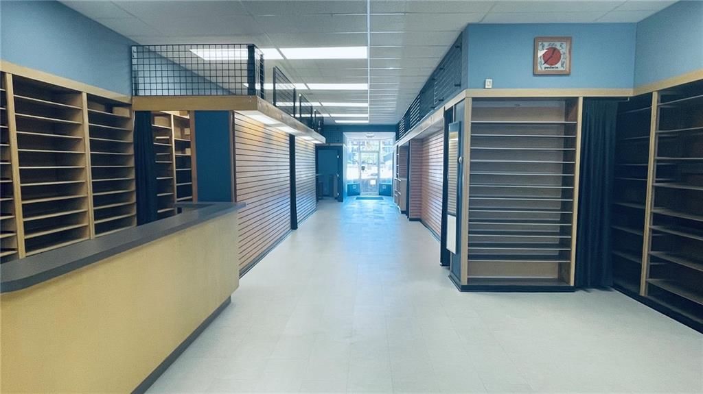 514 Commercial Street — photo 15