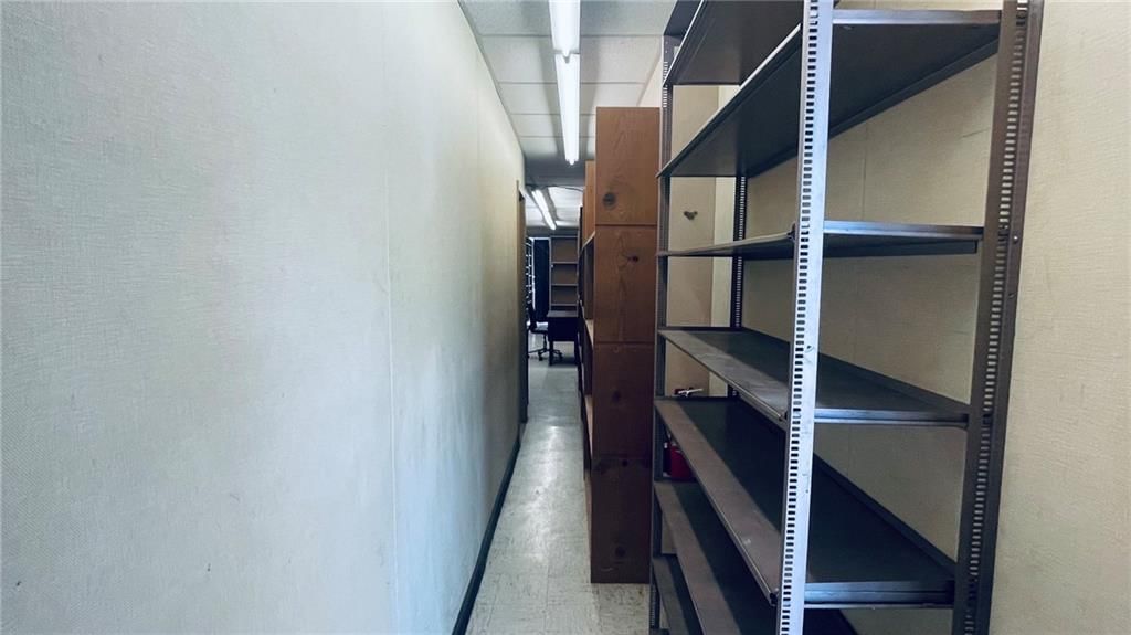 514 Commercial Street — photo 33